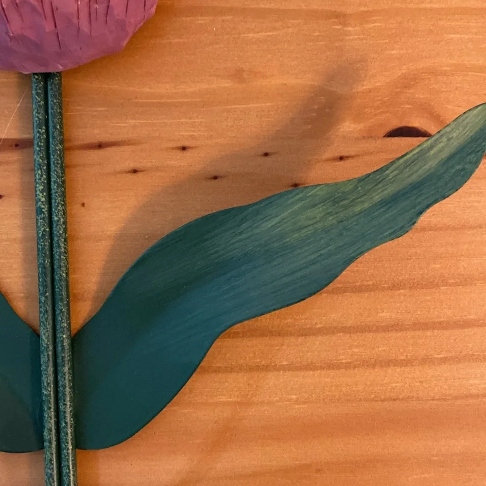 Tulip Wall Hook with Green Leaves